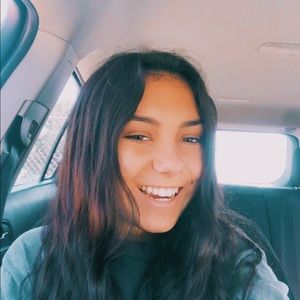 Meet your Posher, Melaina